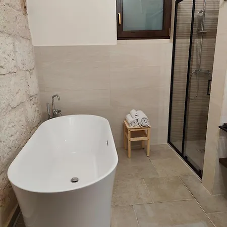 Le Pietre Ostuni