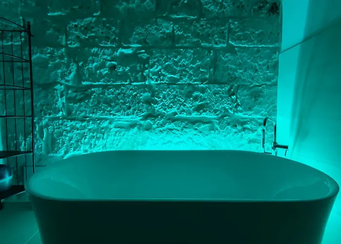 Le Pietre Apartment *